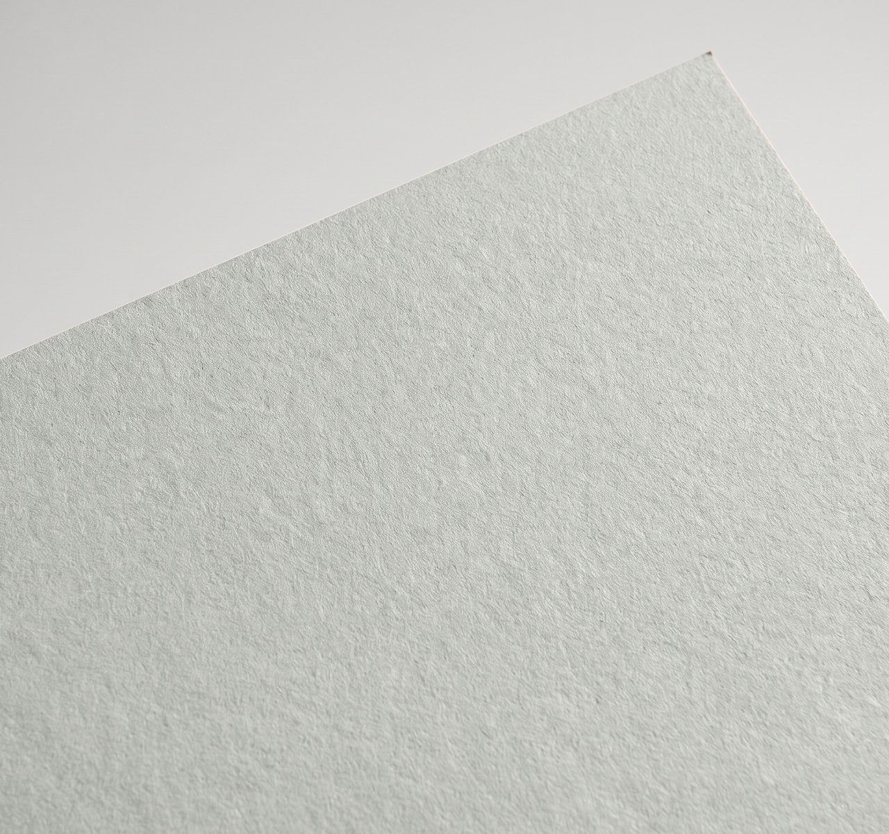 Gmund Colors Matt Matt 24, Matt 24, Through-dyed uncoated matt with a fine felt texture paper swatch