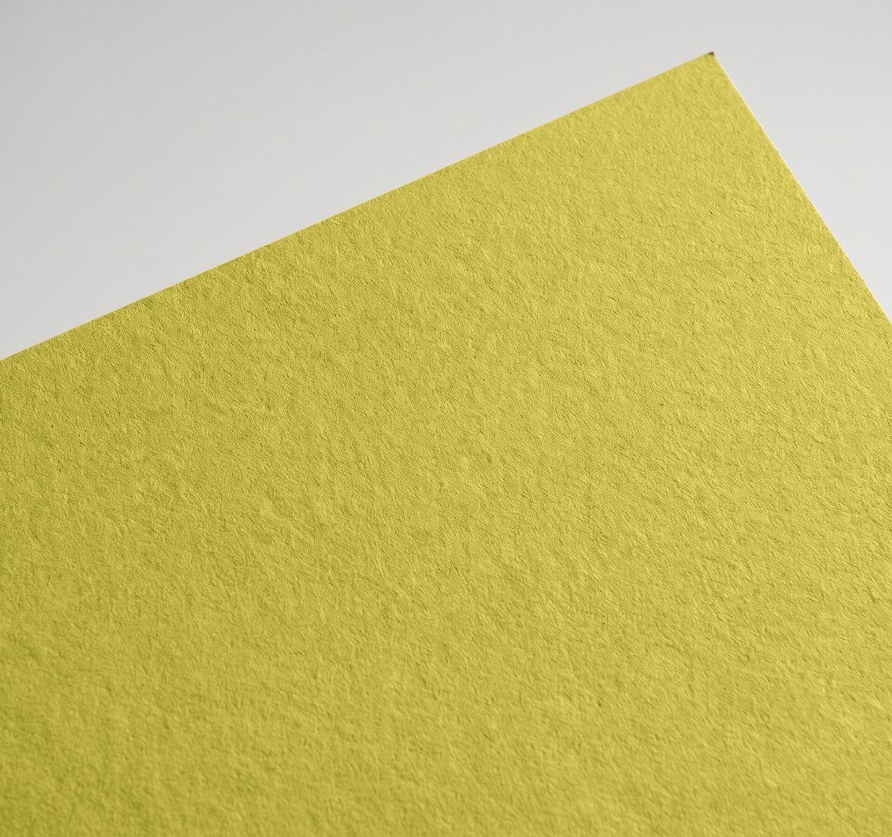 Gmund Colors Matt Matt 28, Matt 28, Through-dyed uncoated matt with a fine felt texture paper swatch