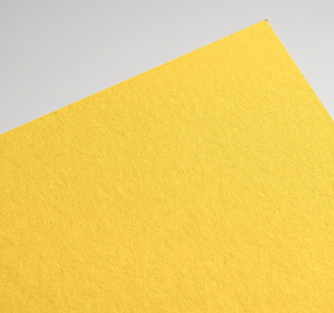 Gmund Colors Matt Matt 31, Matt 31, Through-dyed uncoated matt with a fine felt texture paper swatch