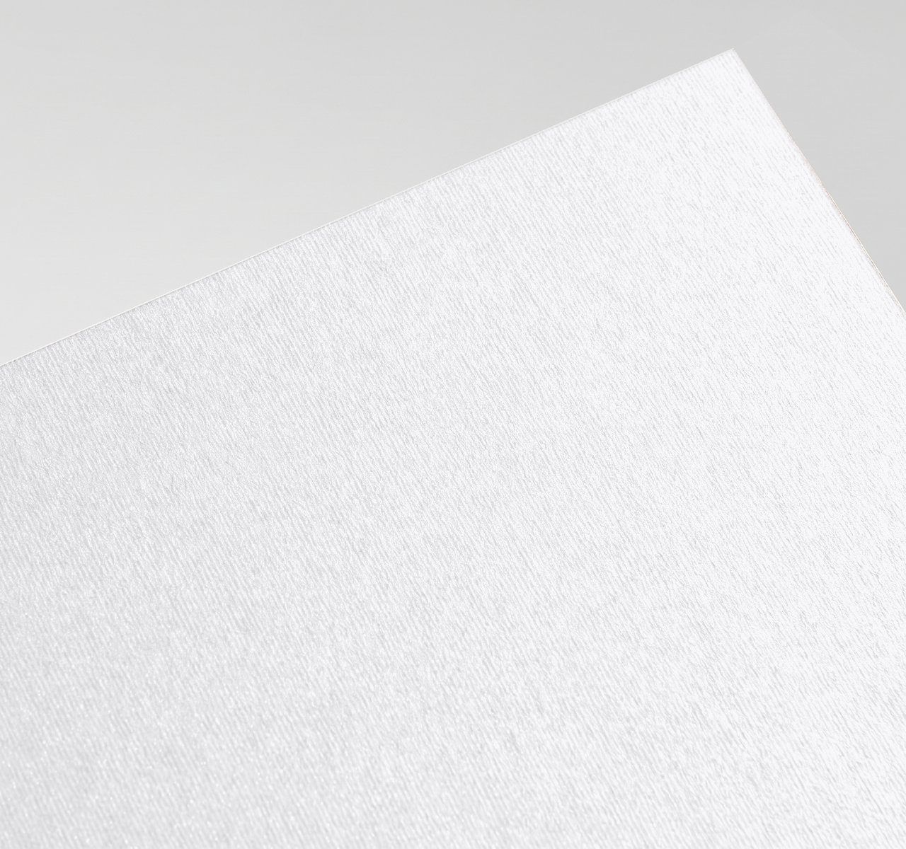 Gmund Colors Metallic Metallic 50, Metallic 50, High-pigment metallic/pearl face with a fine embossed structure; reflective and three-dimensional paper swatch