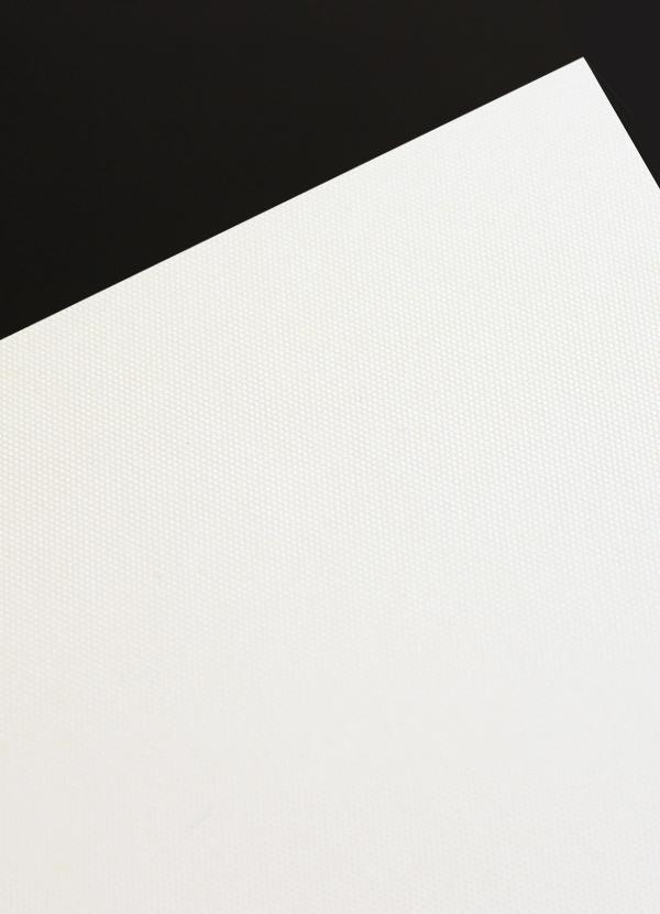 Gmund Action Alpine Sparkling Water paper swatch: cool bright white