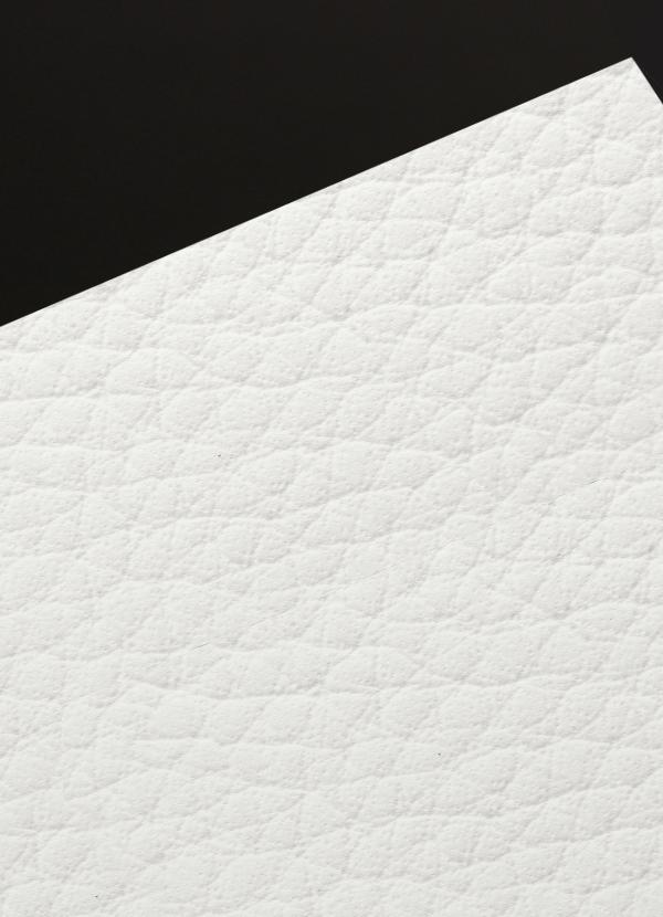 Gmund Heather (formerly Leather) Alabaster paper swatch: pale warm cream