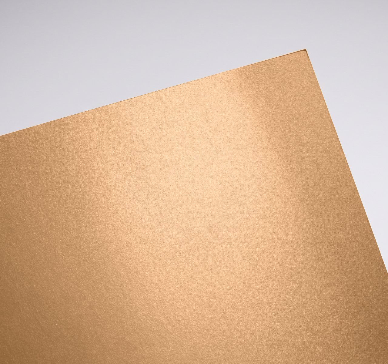 Gmund Gold Helium, Helium, Metallic gold face (from smooth lustre to coarse glitter-like pigment in Shimmer and Breeze); matt, sometimes strongly coloured back paper swatch