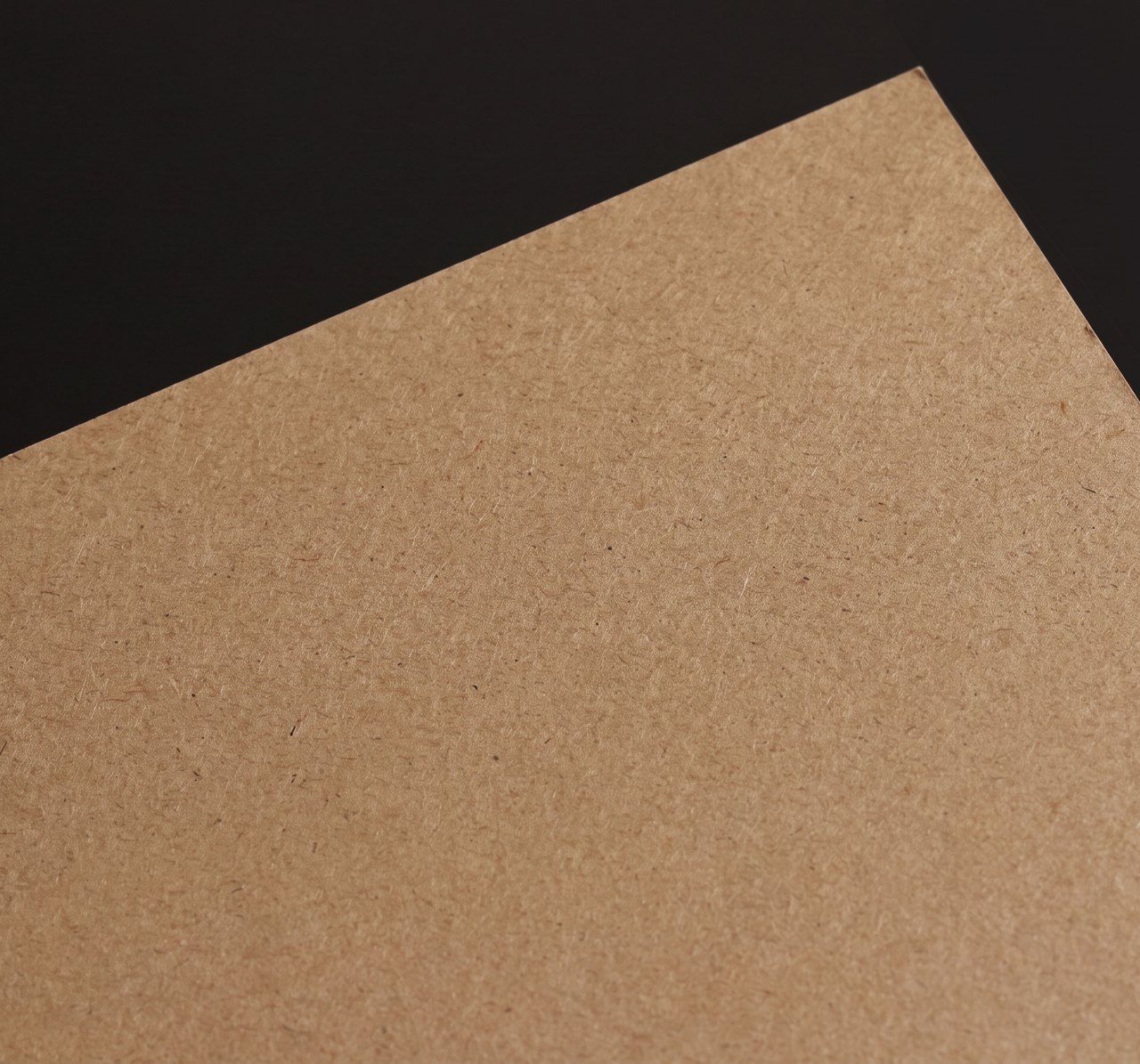 Kraft natural 18pt, warm brown paper swatch