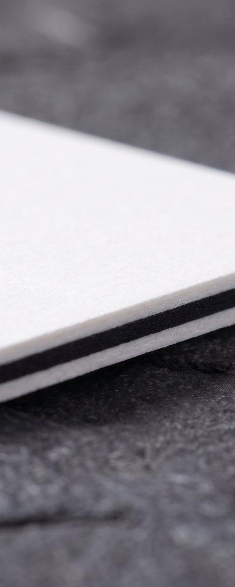 Triplex white / black / white paper swatch