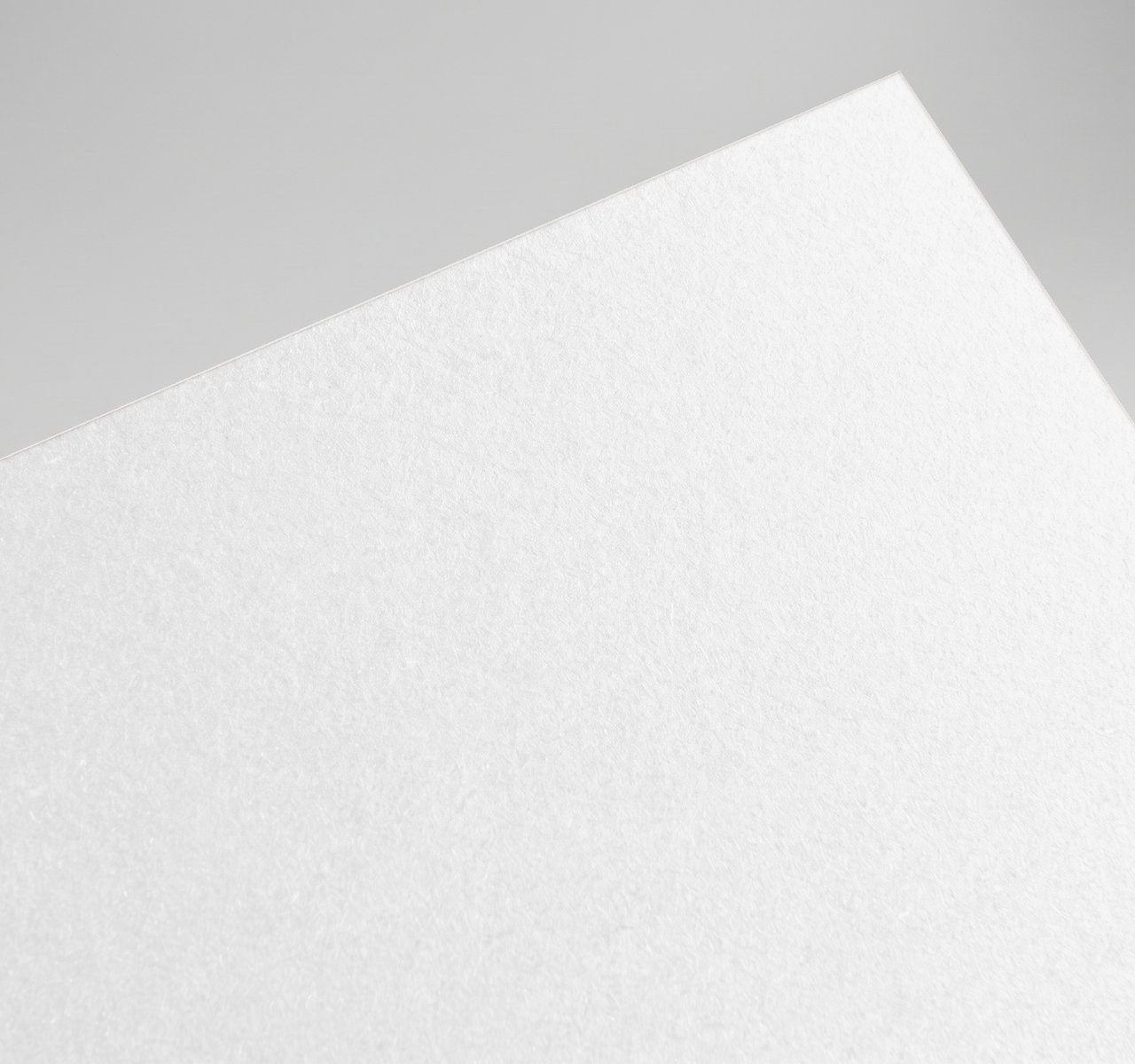 Ispira Bianco Purezza, Bianco Purezza, soft-touch (velvet) surface treatment on both sides (120 gsm one side only) paper swatch