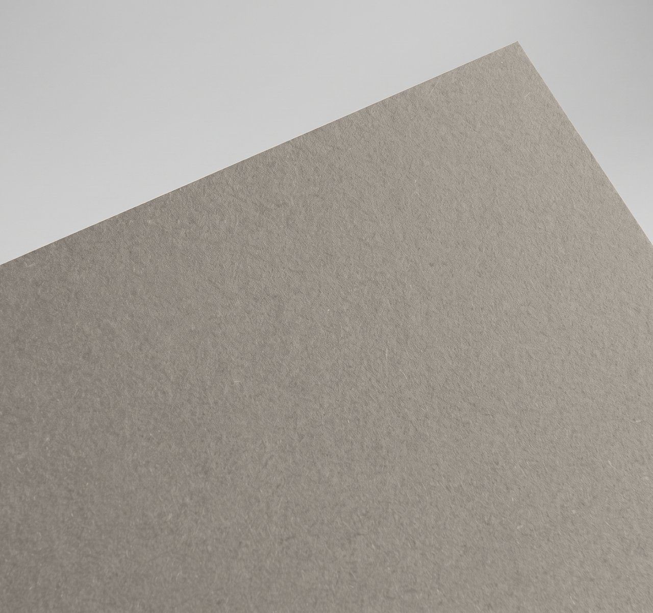 Ispira Grigio Londra, Grigio Londra, soft-touch (velvet) surface treatment on both sides (120 gsm one side only) paper swatch