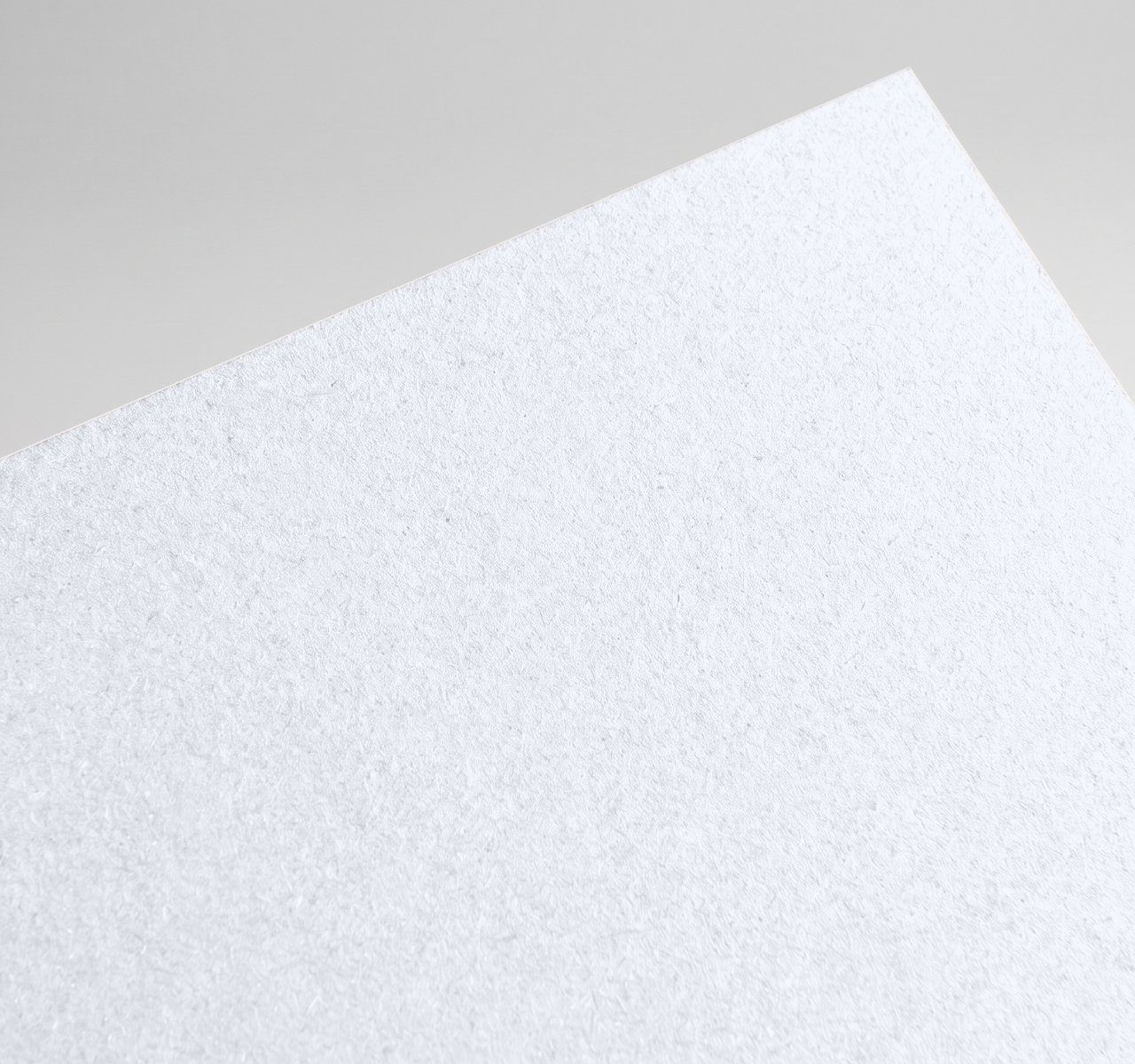 Gmund Les Naturals Albatre, Albatre, Rough, toothy recycled board with natural multicoloured inclusions paper swatch