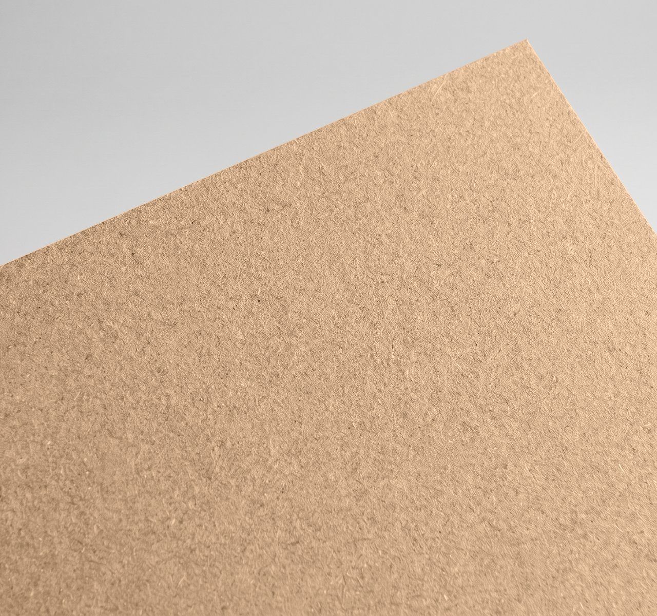 Gmund Les Naturals Sable, Sable, Rough, toothy recycled board with natural multicoloured inclusions paper swatch