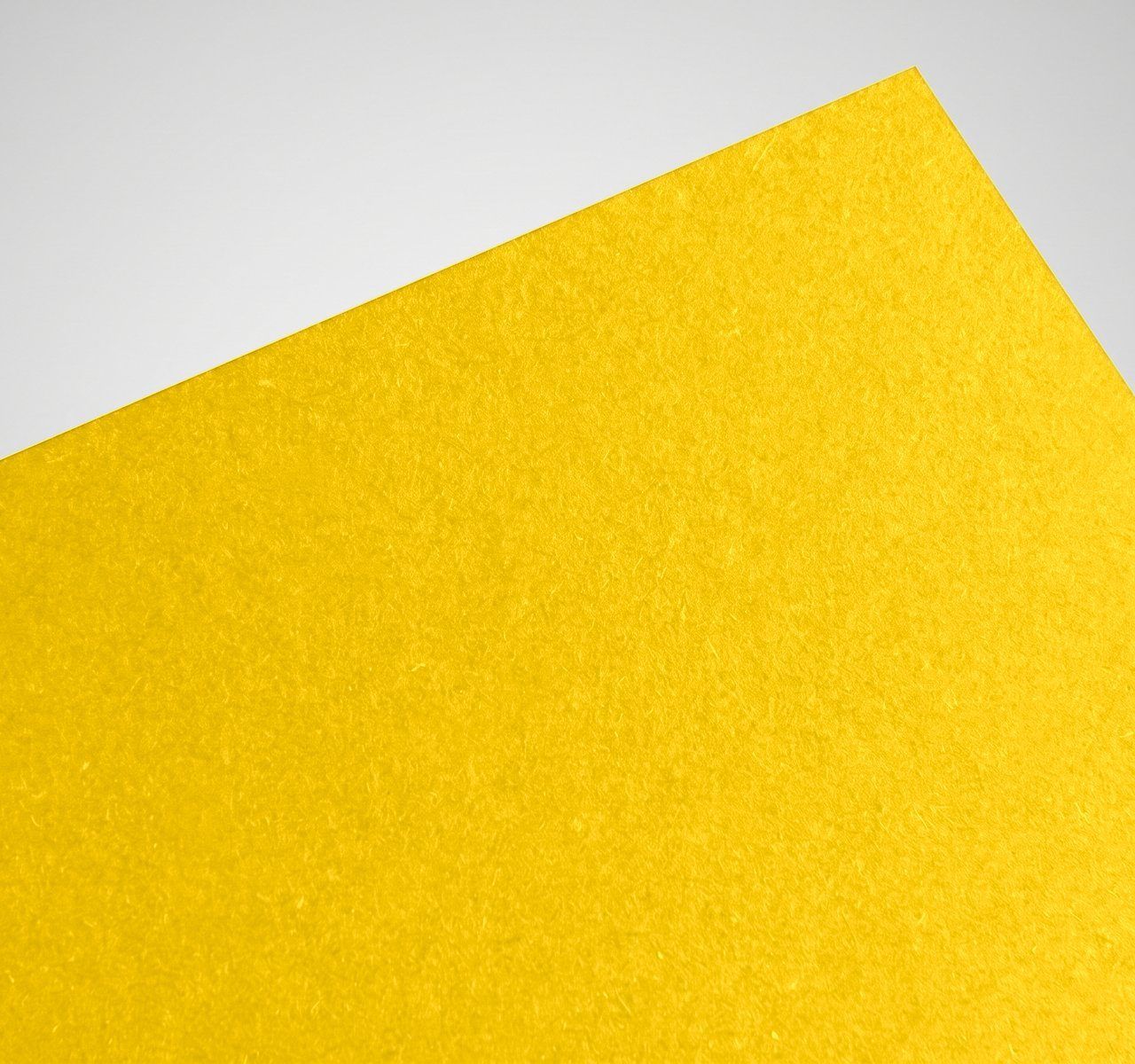 Materica Terra Gialla, Terra Gialla, uncoated, slightly rough, visible fibre; pulp-coloured paper swatch