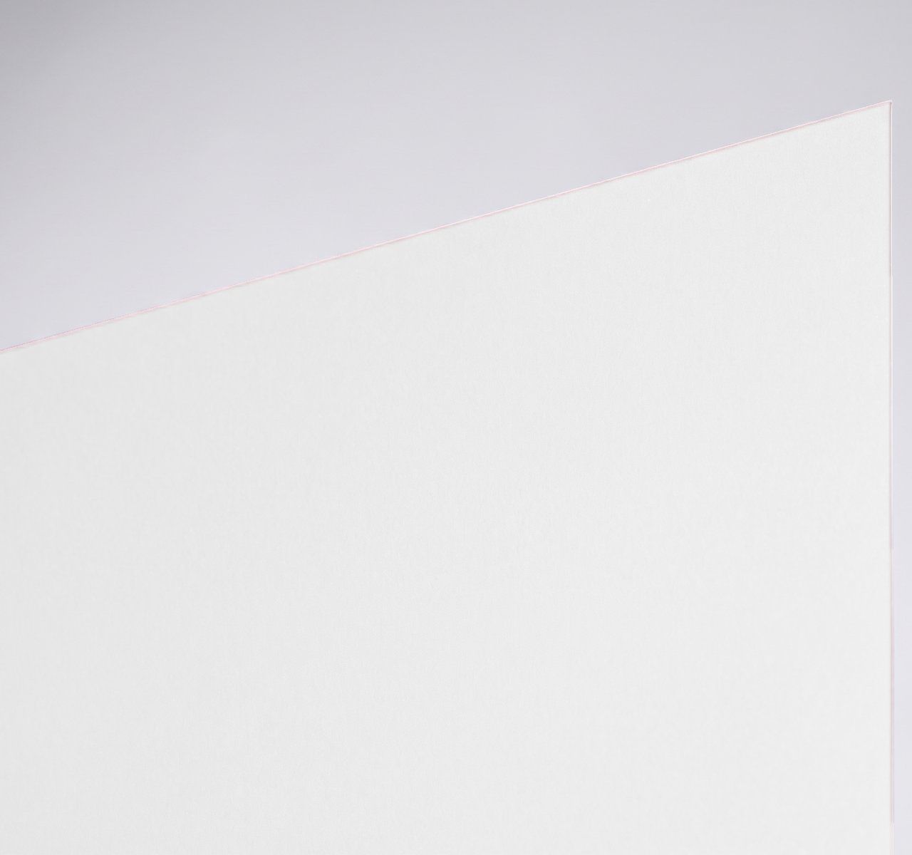 Plike White, White, Soft-touch, rubber-like ("plastic-like") hyper-matt coated surface; very low reflectance paper swatch